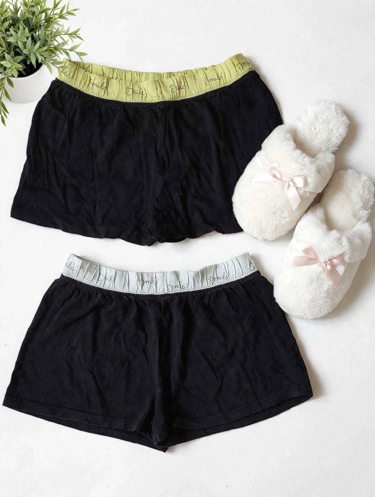 Sans marque Lot 2 short de pyjamas noirs avec ceinture colorée