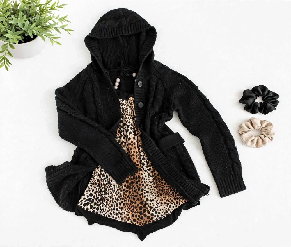 In Extenso In Extenso 🌟 Ensemble fille 8-10 ans - Gilet noir capuche 10 ans + Robe léopard
