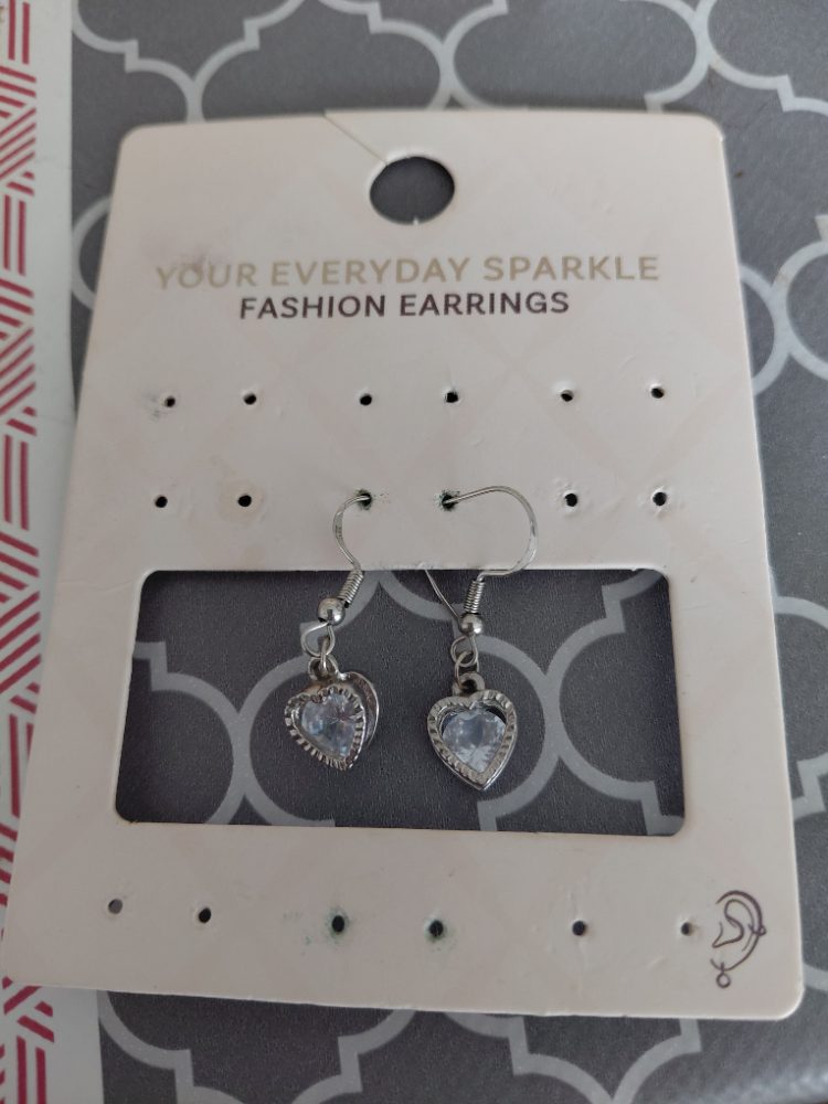 Sans marque Boucles d'oreilles cœur strass argenté