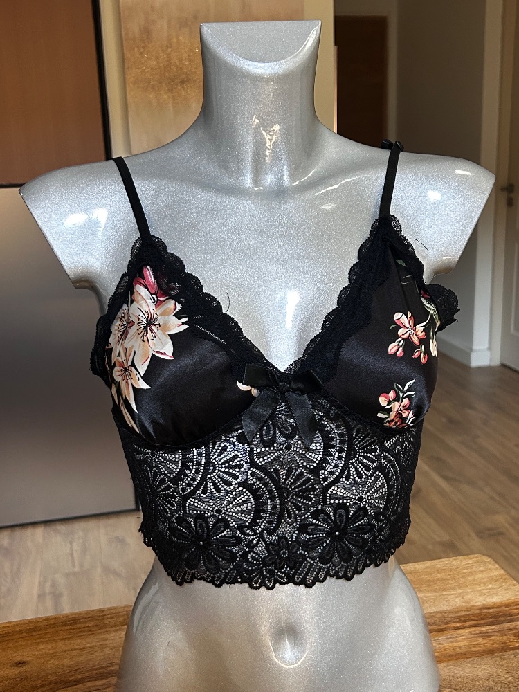 Sans marque Brassière crop noire dentelle fleurie – Très confortable – Taille M