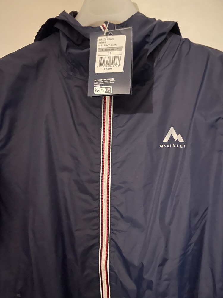 Mekinley Veste Mekinley marine avec capuche