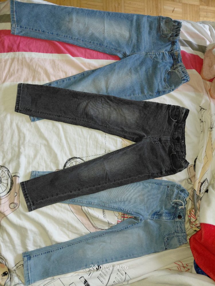 Sans marque Lot 3 jeans garçon 6 ans.