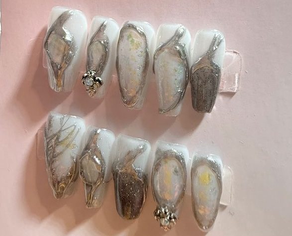 Sans marque Faux ongles réutilisables (Press-on Nails) - Taille S - Neufs