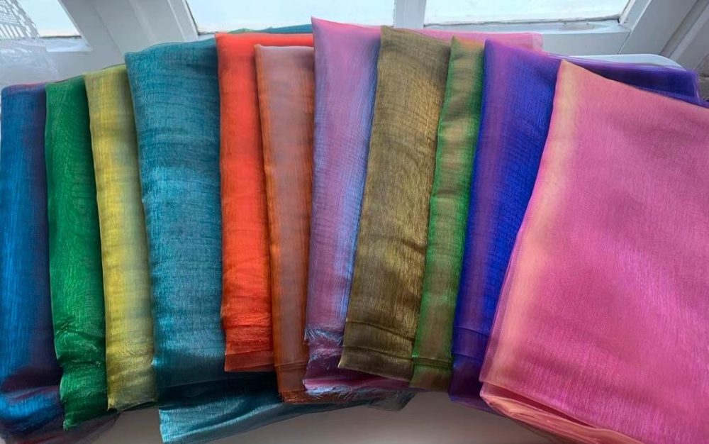 Sans marque Coupon de Tissu Organza Holographique / Effet Aurore Boréale - 1m x 1m50 (Neuf)